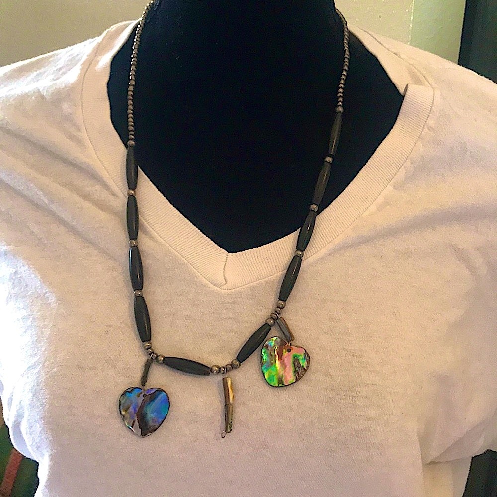 Vintage y2k Abalone shell beaded necklace